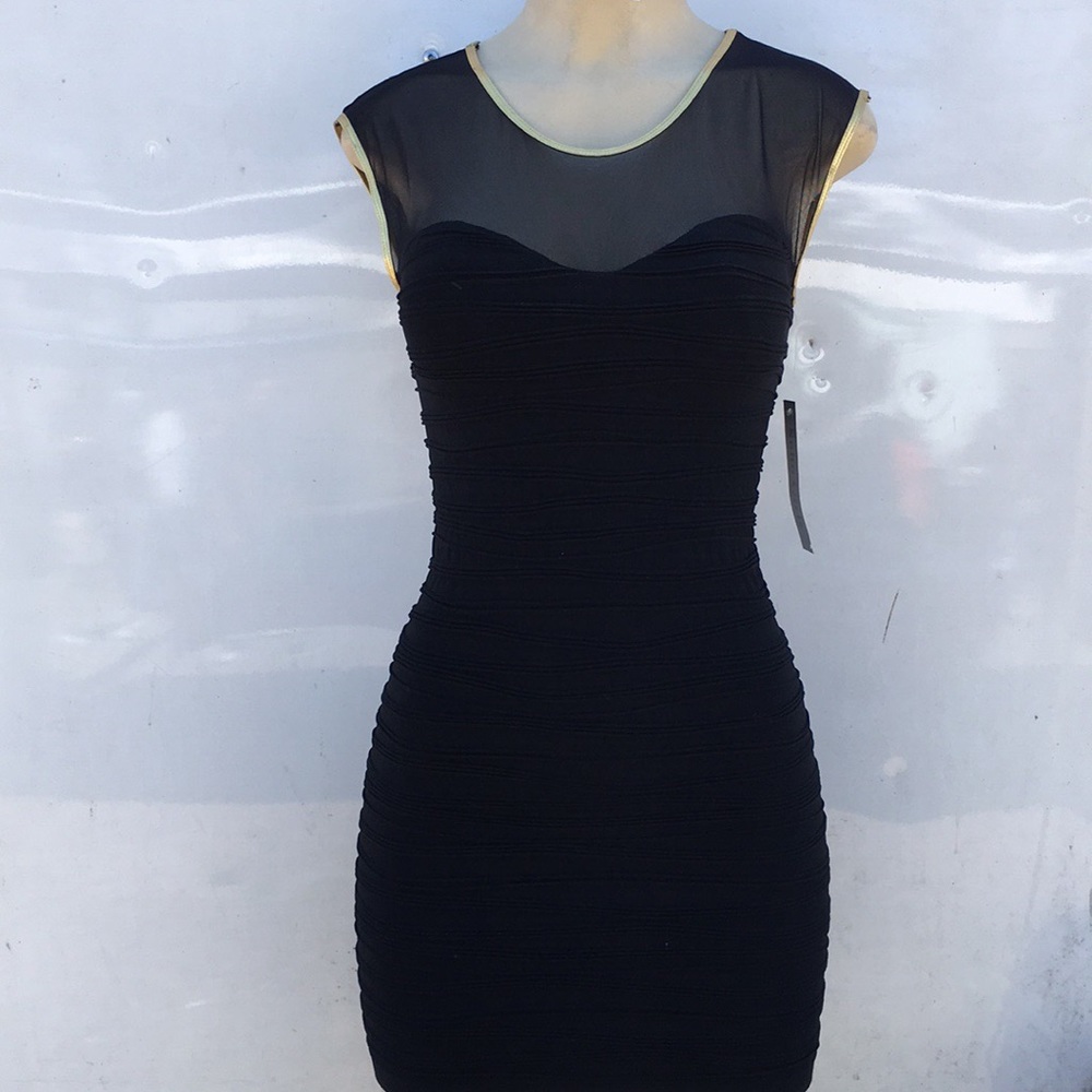 Dress - Picture 2 of 4